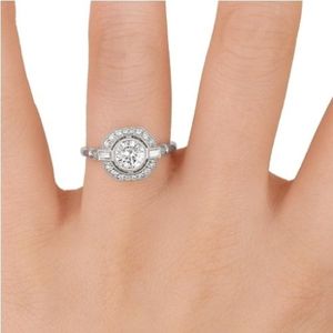 Bague de fiançailles en or 10 carats avec diamants naturels (anciens) et accents baguette et ronds, vente en gros OEM, fabricant international de détail - Product Image 1