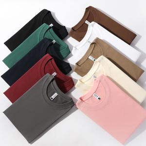 เสื้อยืดสตรีทแวร์ทรงหลวม คอตตอน 100% หนัก 220GSM แบบดรอปโชว์เดอร์  ลายตัวอักษร  รับสกรีนลายตามสั่ง ขายส่ง - Product Image 5