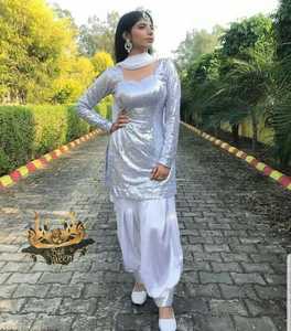 Robe Anarkali Punjabi tendance, vêtements indiens et pakistanais, robe imprimée 3 pièces, broderie personnalisée, vêtements ethniques - Product Image 3