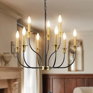 Lámpara de araña de dos niveles con brazos curvos en latón y negro, estilo candelabro, con diez luces, disponible a precios de mayorista. - Product Image 1