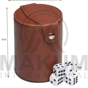 Ensemble de jeux de société personnalisés en gros, gobelet à dés en cuir original, gobelet à dés en cuir avec logo personnalisé et dés de poker - Product Image 5
