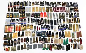 Epaulettes de Cordón Dorado de Primera Calidad para Uniformes Ceremoniales - Product Image 6