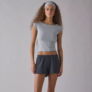 Camiseta Corta Heather Grey con Cuello Barco para Mujer, 100% Algodón, Manga Casquillo, Logotipo Personalizado, Estilo Urbano Y2K, Venta al por Mayor de Camisetas - Product Image 1