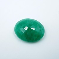 Pierre précieuse émeraude naturelle taille poire facettée 10,30 carats verte 18x14,5x6mm pour la fabrication de bijoux HAYAAT GEMS Rajasthan