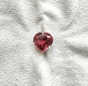 Pierre de tourmaline rose naturelle de 11,68 carats, taille cœur, pour la création de bijoux fins - Product Image 6