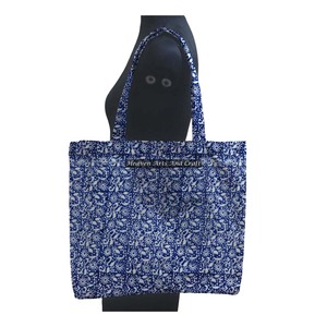 Nouveau sac fourre-tout à imprimé bloc-sac à bandoulière personnalisable carré en coton fabriqué à la main - Product Image 1