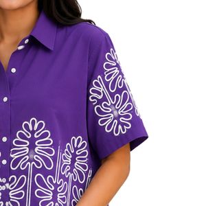   เสื้อเชิ้ตครอปปักลายดอกไม้สีขาว แขนสั้น สไตล์ลำลองสำหรับฤดูร้อน ผ้าฝ้าย แฟชั่นดีไซน์เนอร์ ตัดเย็บตามสั่ง - Product Image 4