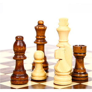 Jeu d'échecs en bois magnétique fait main sur mesure, échiquier de voyage pliable de luxe, pièces d'échecs en bois sculptées, jeu d'échecs - Product Image 3