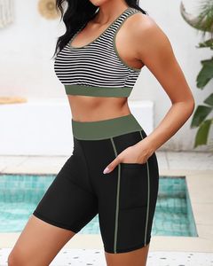 Haut de compression athlétique sans manches pour femme Titan Skin Performance, respirant et à séchage rapide - Product Image 4