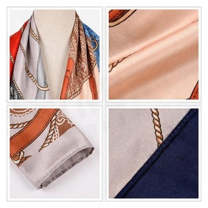 Pañuelo de Seda Cuadrado para Mujer, Elegante Accesorio de Moda Multifuncional para Todas las Temporadas, con Estampado Digital - Product Image 4