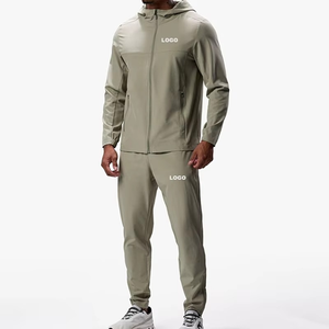 Chándal Deportivo Ligero Personalizado para Correr y Entrenar, de Poliéster, con Capucha y Cremallera para Hombre, Ropa Deportiva Transpirable - Product Image 1