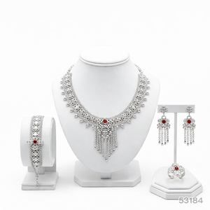 Collar Elegante para Mujer de MOLL JEWELLERS, Chapado en Oro, con Circonita Natural, Cadena de Cuerda Sólida, Diseño de Hoja, Certificado por Terceros - Product Image 2