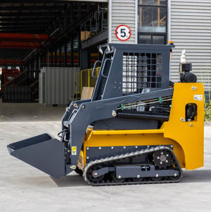 Minicargadora robusta con dirección deslizante y capacidad de carga nominal para sitios de construcción que requieren fuerza y precisión - Product Image 3