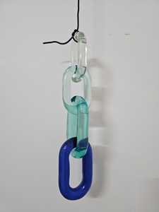 Escultura Decorativa de Cadena de Resina, Azul Verde Transparente, Adorno Artístico para el Hogar, Decoración Minimalista para Colgar en la Pared - Product Image 3