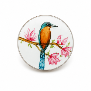 Botón de Cerámica con Diseño de Pájaro, Hecho a Mano, Inspirado en Jaipur | Exquisito Porcelanato con Diseño de Pescador de Peces y Flores Rosadas - Product Image 1
