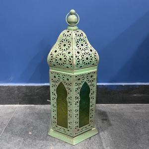 Farol de Hierro Grabado Verde, Farol Decorativo de Mesa para Navidad, Pascua, Ramadán, Eid, Bodas, Decoración del Hogar - Product Image 3