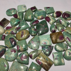 Mayorista de Piedras de Rubí en Fuchsite, Fabricante Directo de Fábrica, en Cantidad por Kilo, Lote a Granel - Product Image 1