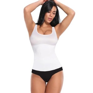 Débardeur de compression formel pour femme, écologique et respirant, avec panneaux de soutien ciblés pour le tronc, idéal pour l'extérieur - Product Image 2