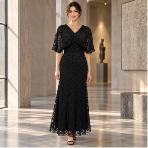 Robe de soirée élégante noire à col en V et perles |   Robe de soirée chic mi-longue à manches courtes, coupe trapèze, avec ourlet en dentelle transparente et design orné - Product Image 3