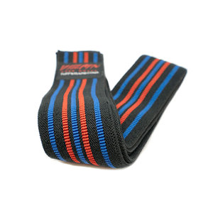 Manchon de genou rayé élastique avec logo personnalisé imprimé, soutien pour homme, vêtement de fitness rouge et noir - Product Image 5