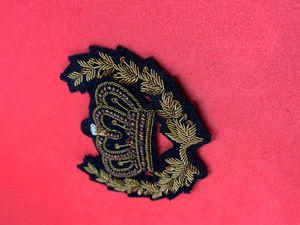 Parches bordados a mano de tenedor y cuchillo con hilo de oro, insignias para blazer, parches bordados de tela de sarga personalizados 2026, logotipo de colores personalizados - Product Image 3