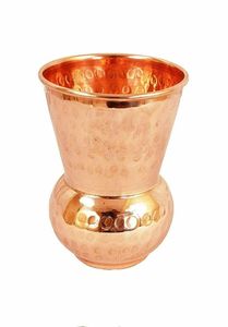 Vaso de Cobre Artesanal con Grabado Floral Tradicional, Taza Ayurvédica para Agua, para el Hogar, Comedor y Cocina - Product Image 3