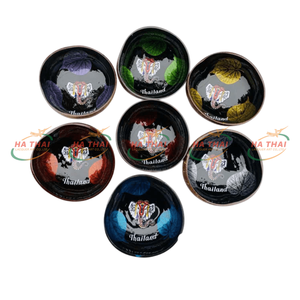 Bols en noix de coco peints à la main artisanaux, collection de laque vietnamienne, design floral unique, coffret cadeau - Product Image 4