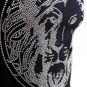 T-shirt de transfert de strass pour hommes T-shirts chauds personnalisés en cristal multicolore 220 GSM pour la saison d'été - Product Image 6