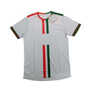 Camiseta Blanca de Manga Corta con Cuello Redondo para Hombre, con Patrón de Rayas y Ribete en Contraste, Corte Regular, Estilo Deportivo, Tejido de Poliéster - Product Image 6