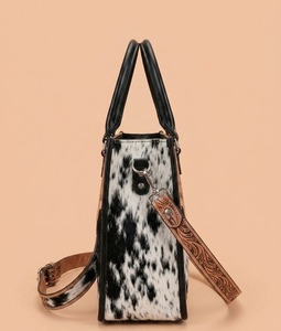 Hand <b>Tooled</b> Cowhide <b>Leather</b> Tote Bag Western Floral Pattern Shoulder Handbag for Daily Travel Shopping - Product Image 3