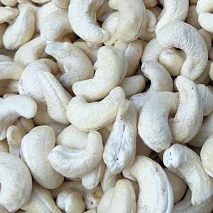 Hot Sale Raw Cashew <b>Nuts</b> Cashew <b>Nuts</b> WW180, WW240, WW320, LP, WS Cashew <b>Nut</b> <b>Kernels</b> Private Label Packaging Available - Product Image 1