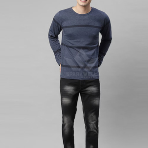 เสื้อยืดแขนยาวผู้ชาย คอกลม ลายทาง ลำลอง ทรงปกติ สีน้ำเงินเข้ม - Product Image 1