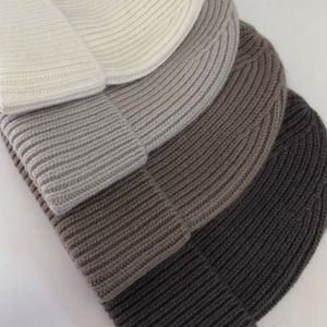 Gorro de Punto Unisex para Invierno, con Borde Acanalado, Color Sólido, Estilo Casual, para Adultos, 56-58CM - Product Image 1