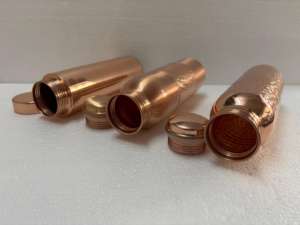 Botella de Agua de Cobre Martillado 100% Puro, a Prueba de Fugas, Beneficios Ayurvédicos para la Salud, Diseño sin Costuras, Ecológica, para Deportes y Gimnasio, 1L - Product Image 5