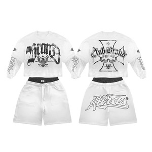 Ensemble t-shirt et short en coton 220 GSM de haute qualité, bleu et noir, avec détails rivets et logo imprimé en relief, 2 pièces. - Product Image 6