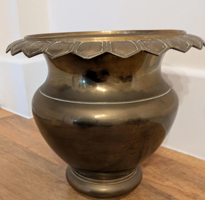 Vase à fleurs en métal doré rustique de luxe, forme d'urne décorative, pot de fleurs pour centre de table de mariage et d'événements, très demandé - Product Image 3