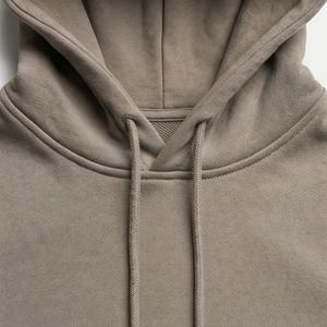 Hoodie surdimensionné élégant pour homme, design vintage délavé avec poche avant, confortable, personnalisable pour l'hiver. - Product Image 4