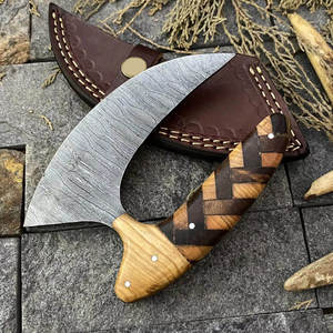 Hache à pizza Viking en acier Damas industriel, fabriquée à la main par une usine OEM, avec manche en bois, sur mesure, pour le camping, la chasse et la découpe de pizza en extérieur - Product Image 3