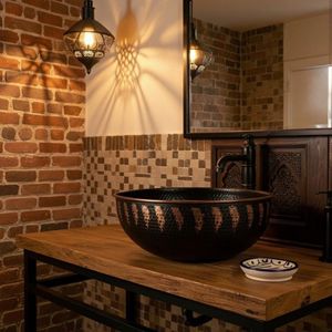 Fregadero de Cobre Martillado de un Solo Tazón con Frente de Delantal, Hecho a Mano, de Lujo, Moderno, para Cocina, Acabado Satinado Cepillado - Product Image 5