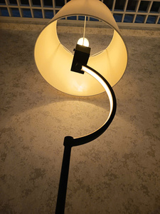 Lampadaire en fer en promotion, design nordique moderne et minimaliste pour hôtel, lecture et éclairage sur pied, E26 + LED 6W - Product Image 5