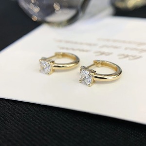 Pendientes Huggie de Plata 925 con Moissanita Corte Princesa, Pendientes Clásicos de Aleación para Mujer, Joyería de Regalo - Product Image 2