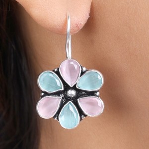 Pendientes colgantes florales de plata oxidada |   Pendientes Colgantes de Piedra de Doble Color |   Joyería Boho Hecha a Mano para Mujer, para Regalo |   Venta al por mayor - Product Image 4