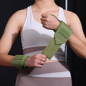 Bandes de soutien pour poignets réglables et élastiques pour l'entraînement en force, la musculation, le powerlifting et les programmes de fitness - Product Image 2