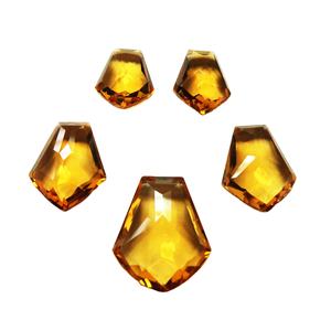 Colgante de piedras preciosas sueltas de citrino amarillo con forma de fantasía facetada natural, joyería de tamaño hecho a mano, gemas genuinas de alta calidad - Product Image 1