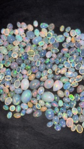 Prix de gros Trimurti Gems Welo Fire Opal Cabochon, Gemmes naturelles en vrac de qualité AAA, pierres lisses polies de formes variées pour - Product Image 2