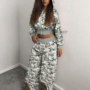 Ensemble jogging sweat-shirt femme en coton mélangé, survêtement femme avec logo personnalisé, fournisseur de survêtements femme en gros - Product Image 2