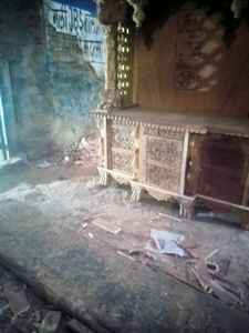 Templo Tradicional Rústico de Madera para Pooja Ghar con Diseño Elegante para Uso en Interiores - Product Image 2