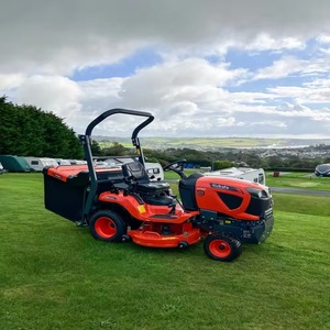 Tondeuse autoportée Kubota haute performance à vendre, conçue pour les paysagistes professionnels recherchant la fiabilité - Product Image 1
