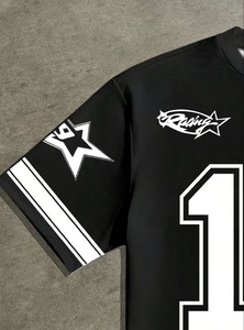 Maillot de football américain rétro personnalisé Exeliq, streetwear, respirant, sans manches, col en V, coupe classique, 100% polyester tissé - Product Image 3
