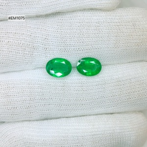 Meilleures ventes : Paire de pierres précieuses ovales en émeraude zambienne, 2 pièces au total, 3,11 ct, pierres vertes de qualité supérieure pour la création de bijoux de créateurs - Product Image 3